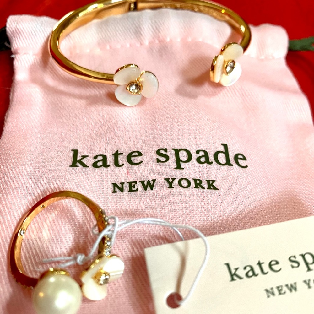 NWT Kate Spade Disco Daisy ring and bracelet set